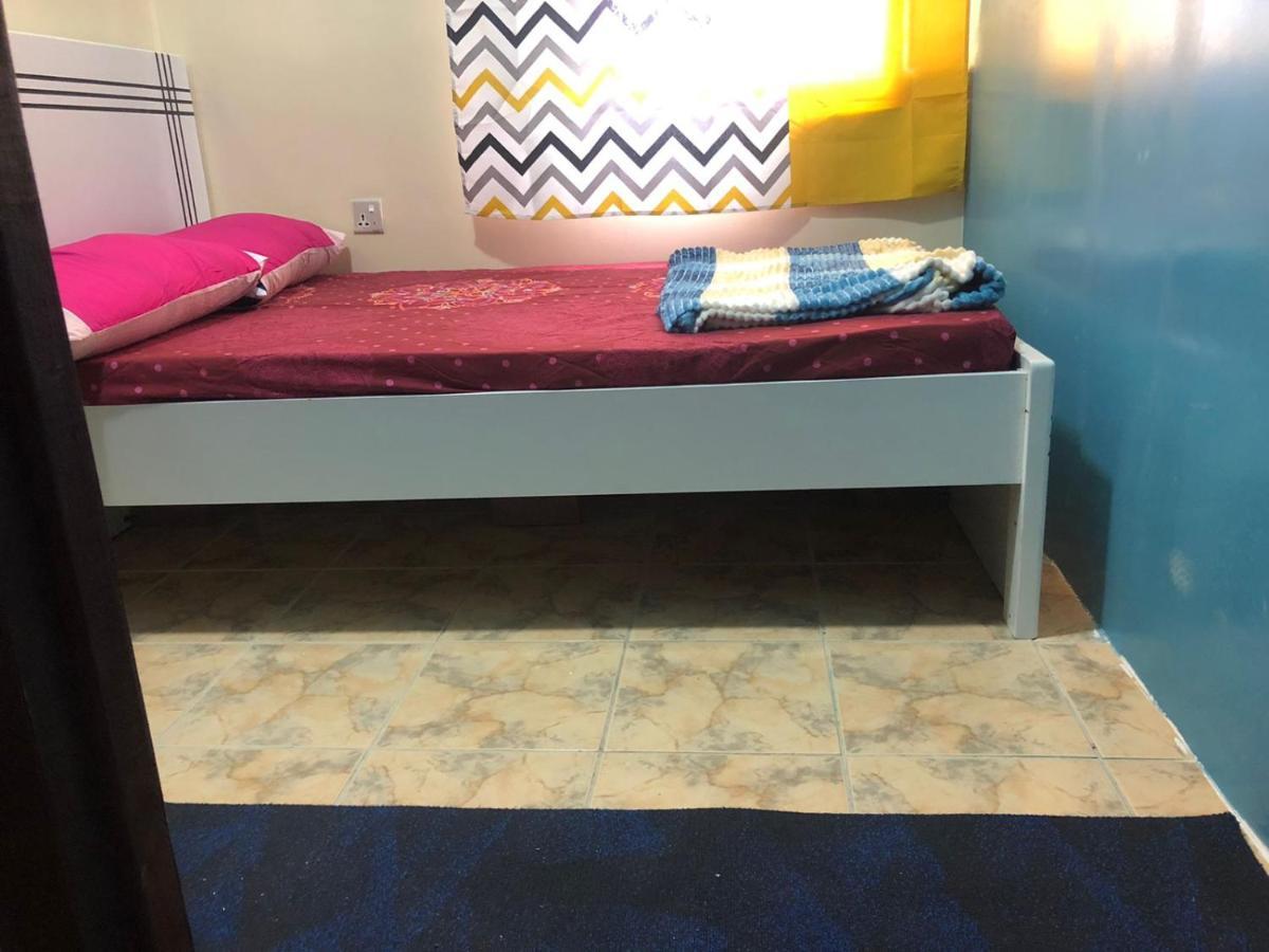 Moon Backpackers , Al Rigga , Partition For Couples And For Singles Apartment Dubai Exterior photo