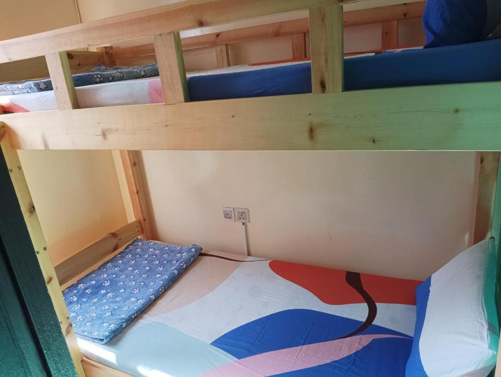 Moon Backpackers , Al Rigga , Partition For Couples And For Singles Apartment Dubai Exterior photo