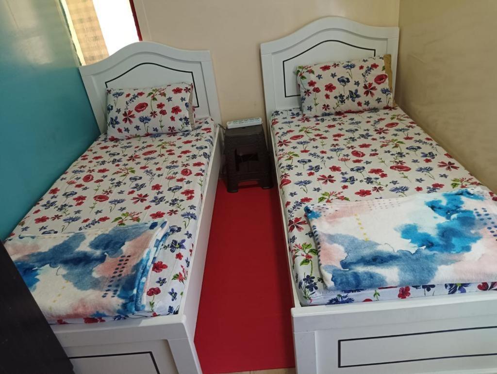 Moon Backpackers , Al Rigga , Partition For Couples And For Singles Apartment Dubai Exterior photo