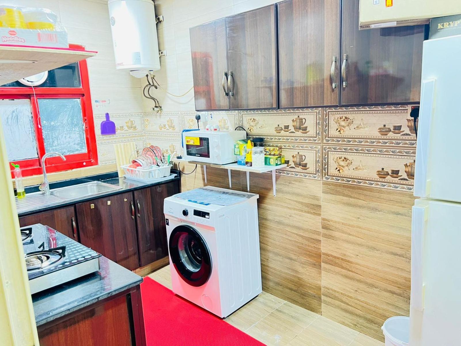 Moon Backpackers , Al Rigga , Partition For Couples And For Singles Apartment Dubai Exterior photo